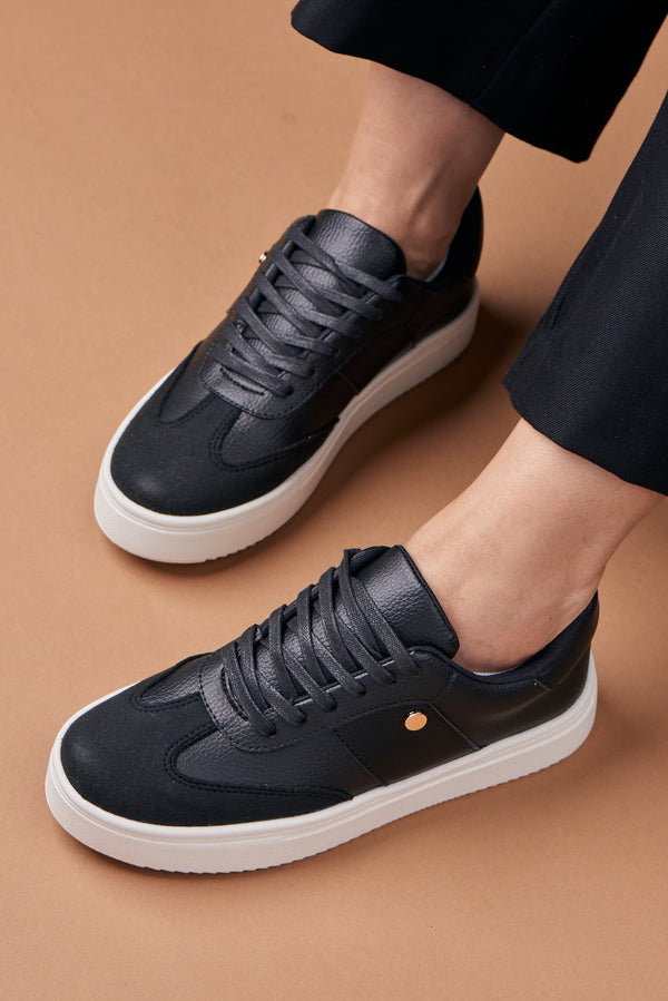 Tenis Cairo negro