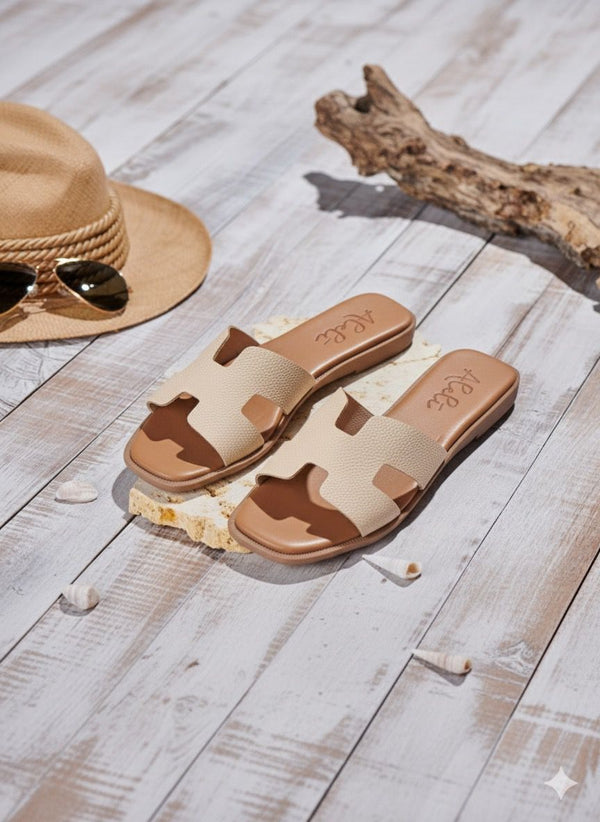 Sandalia Emilia Cuero Taupe