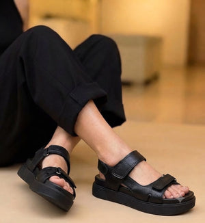 Sandalia Lorenza Negra Completa