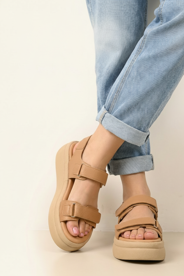 Sandalia Antonela Velcro Amaretto